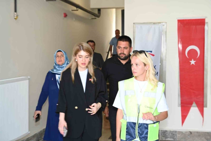 Malatya’da Depremzedelere Yeni Yuvaları Teslim Ediliyor
