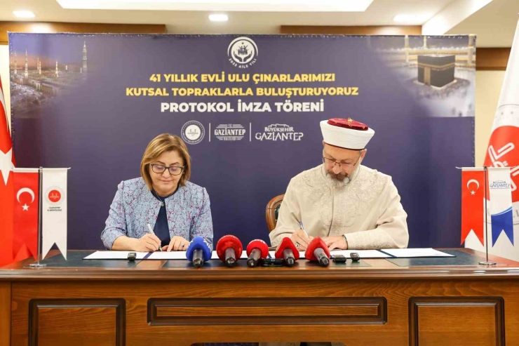 15 Bin Başvurunun Yapıldığı Umre Ziyareti Projesinin İlk Talihlileri Belli Oldu