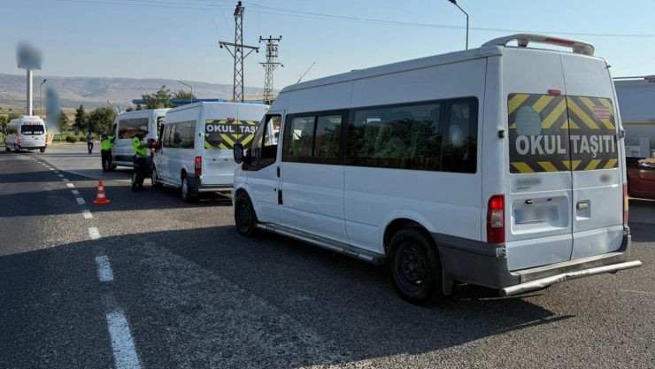 Jandarmadan Okul Çevrelerinde 238 Personelle Yoğun Denetim