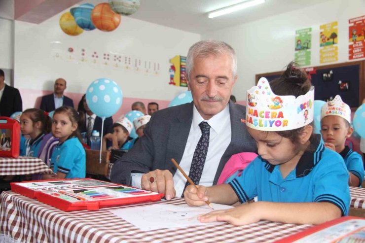 Gaziantep’te 705 Bin Öğrenci Ders Başı Yaptı