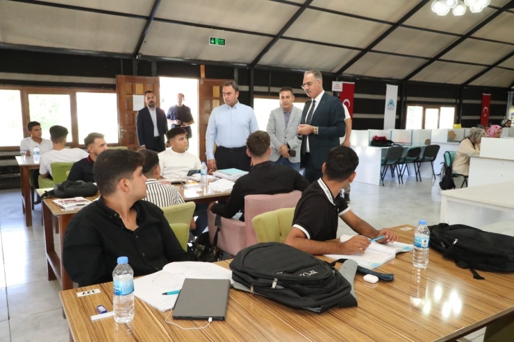 Başkan Kuş’tan Üniversite Adaylarına Destek Ziyareti