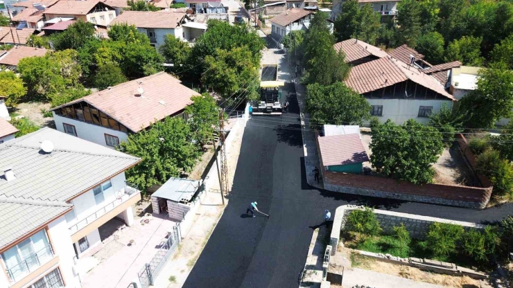 Battalgazi’de Yıllardır Sorun Olan Yol, Asfaltla Çözüldü
