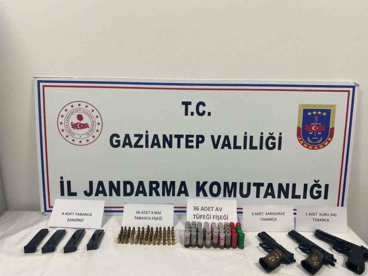 Gaziantep’te 20 Adet Kaçak Silah Ele Geçirildi