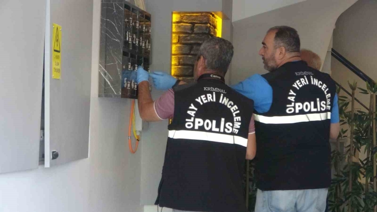 Posta Kutusunda Tabanca Paniği