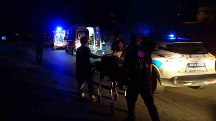Malatya’da "dur" İhtarına Uymayan Araç Kaza Yaptı: 4 Yaralı