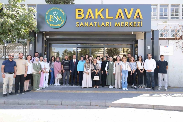Dijital Görünürlük Atölyesi Hkü Design Akademi’de Gerçekleştirildi