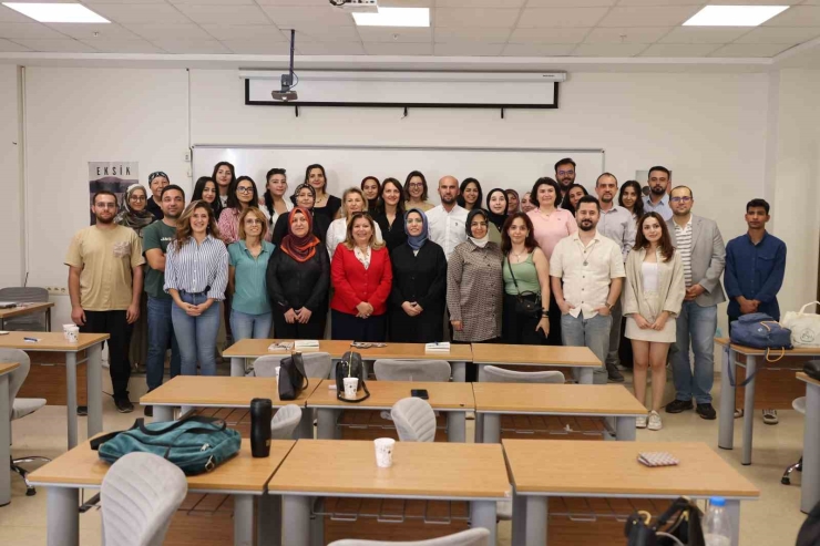 Dijital Görünürlük Atölyesi Hkü Design Akademi’de Gerçekleştirildi