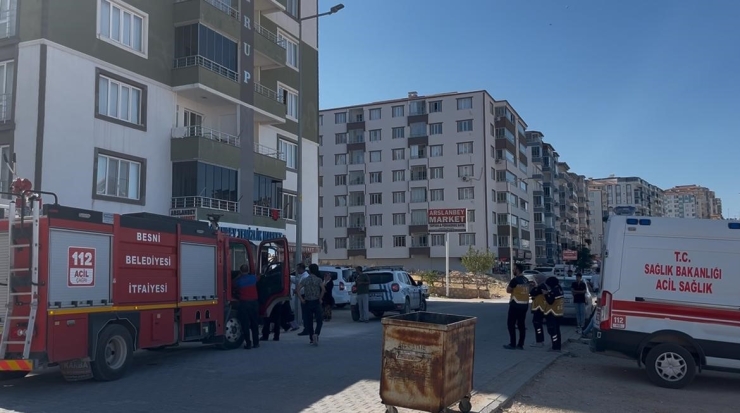 Doğum Günü Kutlaması Binada Yangın Paniğe Neden Oldu