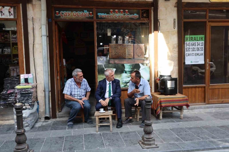 Başkan Tahmazoğlu, Çarşı Esnafı Ve Vatandaşlarla Buluştu