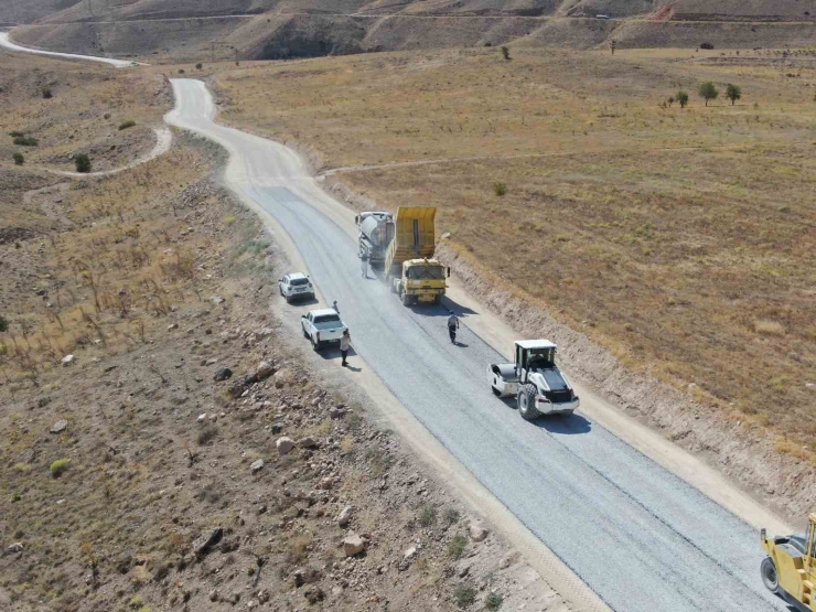 Büyükşehir’den Kırsala Ulaşım Yatırımı