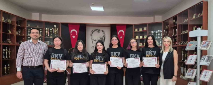 Gkv Özel Cemil Alevli Lisesi Öğrencileri Gururlandırdı