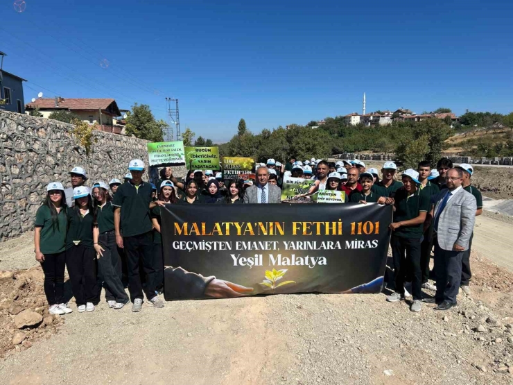 Malatya’nın Fethi’nin 924. Yılında Bin 101 Fidan Toprakla Buluştu