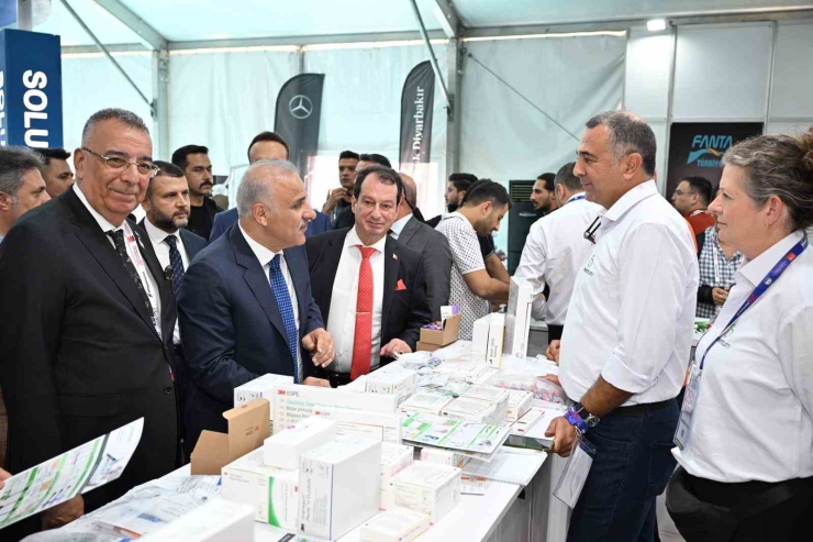 Diyarbakır’da 28. Uluslararası Diş Hekimliği Kongresi Başladı