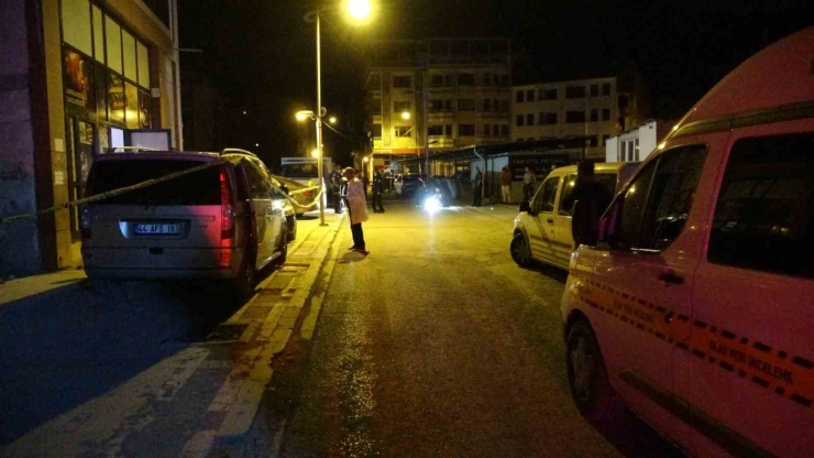 Malatya’da Kafeye Silahlı Saldırı: 2 Yaralı