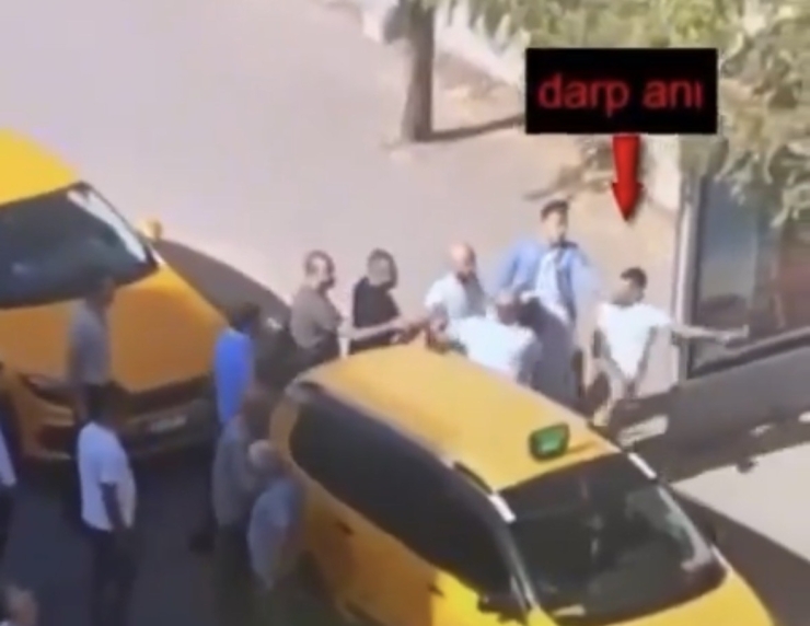 Gaziantep’te Taksicilerden Müşteri Kavgasında Meslektaşlarına Meydan Dayağı