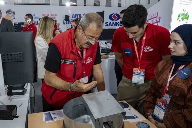 Sanko Holding Gençlerin Yenilikçi Projelerini Destekliyor