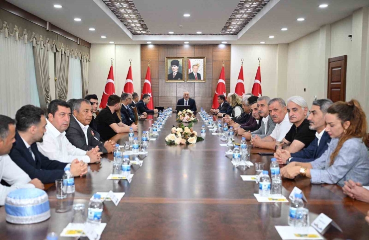 Diyarbakır’da Yılın Ahisi, Kalfası Ve Çırağı Ödüllerini Aldı