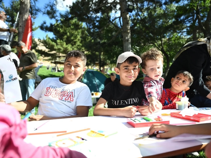 Yeşilyurt’ta Aile Bağlarını Güçlendiren Çadır Kampı Düzenlendi