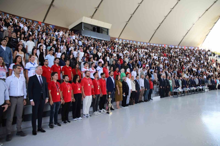 Hkü’de 2025-2026 Eğitim - Öğretim Yılı Oryantasyon Programı İle Başladı