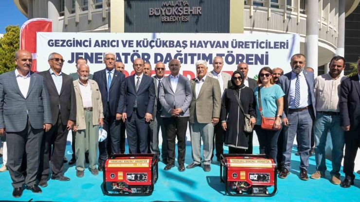 Malatya’da Üreticilere 444 Jeneratör Ve 200 Sıvat Dağıtıldı