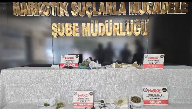Diyarbakır’da Piyasa Değeri 1 Milyar Lira Olan 12 Bin 865 Kök Kenevir Ele Geçirildi