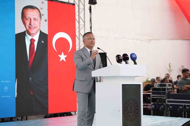 Milli Eğitim Bakanı Tekin, Gaziantep’te 3 Okulun Açılışını Yaptı