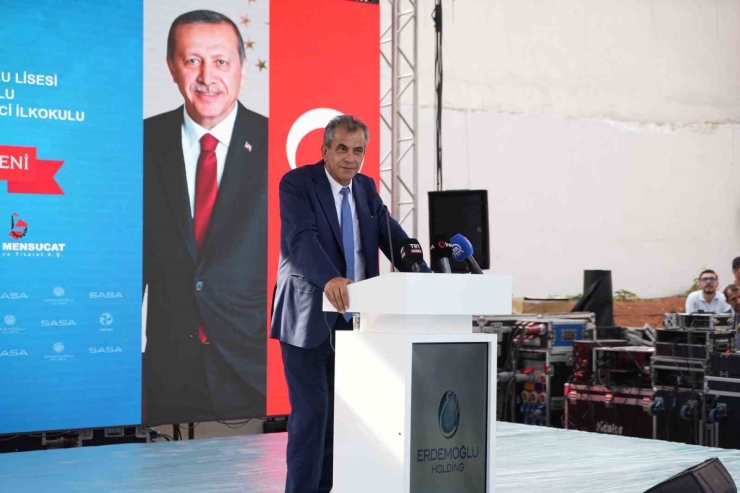 Milli Eğitim Bakanı Tekin, Gaziantep’te 3 Okulun Açılışını Yaptı