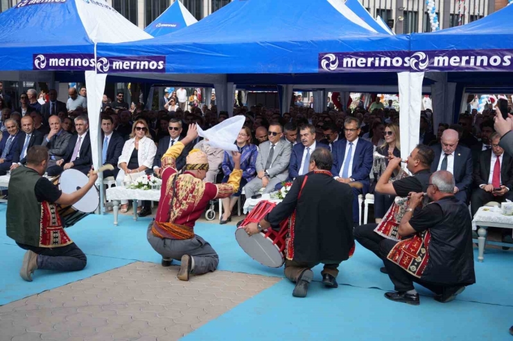 Milli Eğitim Bakanı Tekin, Gaziantep’te 3 Okulun Açılışını Yaptı