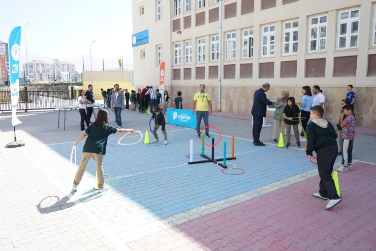 Yeşilyurt’ta Spor Eğitimi Okul Bahçelerine Taşınıyor