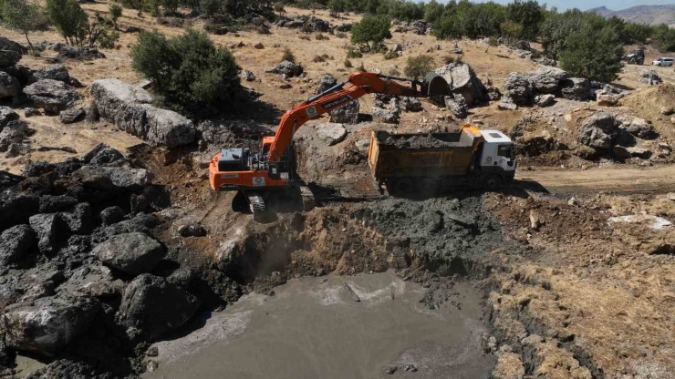 Hazro’daki Gölet Onarıldı