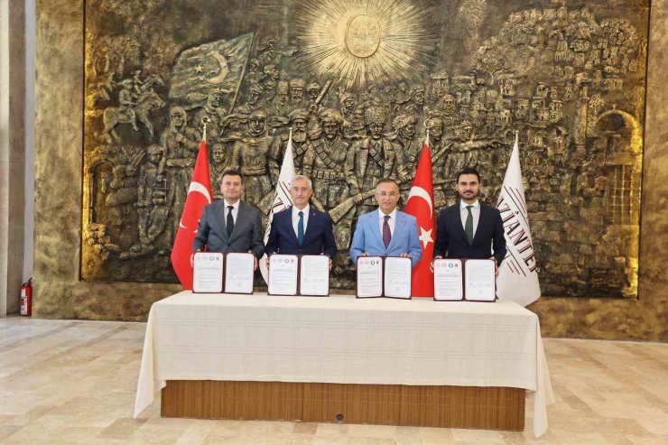 Gaziantep’te Küçük Yaş Grupları İçin Futbol Protokolü İmzalandı