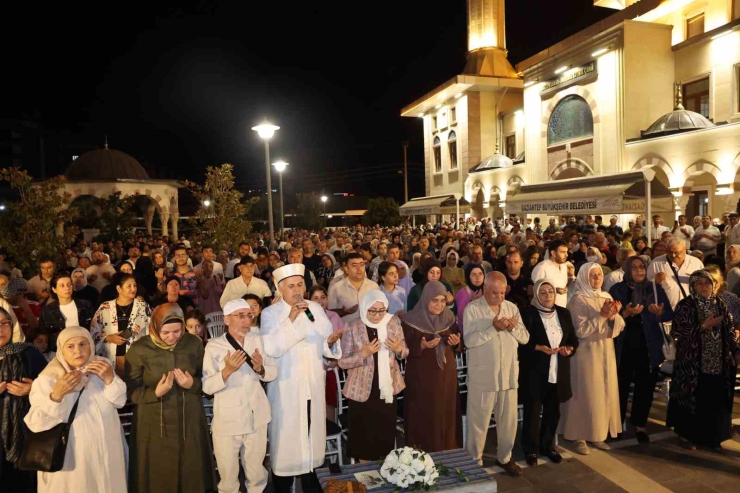 Evliliklerinde 41 Yılı Dolduran Çiftler Kutsal Topraklara Uğurlandı