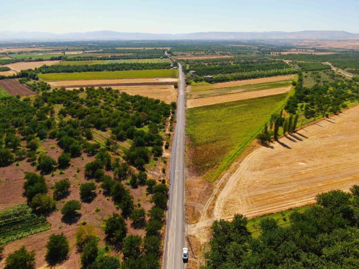Malatya Büyükşehir’den İlçelerde Yoğun Yol Ve Asfalt Mesaisi