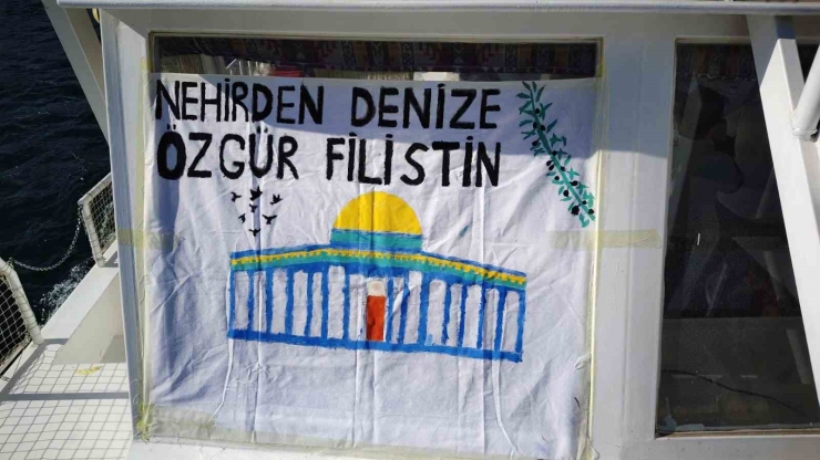 Halfeti’de Teknelerle Sumud Filosu’na Destek