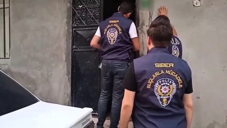 Şanlıurfa Merkezli 3 İlde Dolandırıcılık Operasyonu: 5 Tutuklama