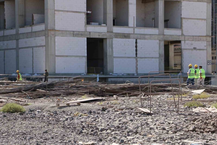 Diyarbakır Şehir Hastanesi’nde İnşaat Çalışmaları Hızla Devam Ediyor
