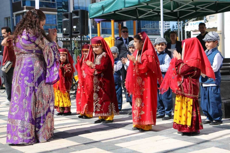 Türkiye Geneli Yapımı Tamamlanan 97 Okulun Açılış Töreni Diyarbakır’da Gerçekleştirildi