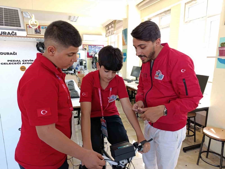 Bu Bisiklet Hem Elektrik Üretiyor Hem De Bakiye Kazandırıyor