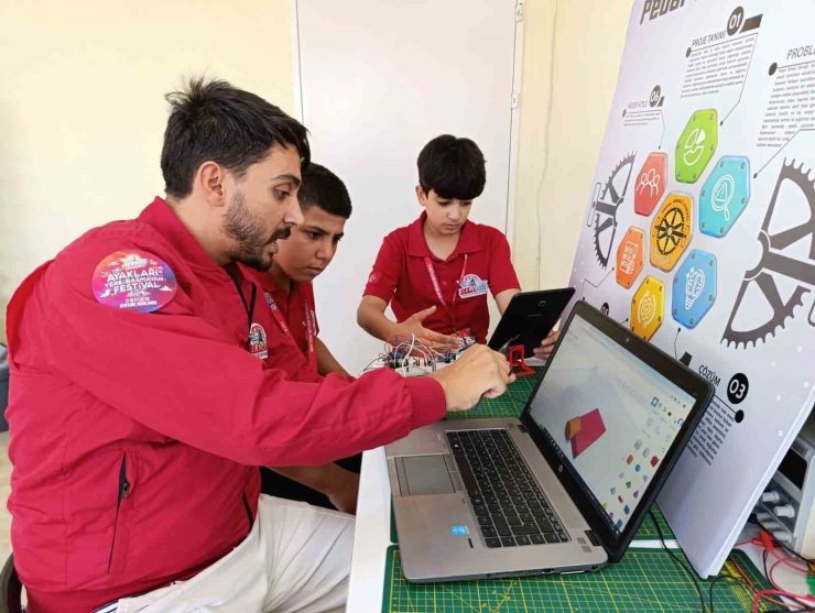 Bu Bisiklet Hem Elektrik Üretiyor Hem De Bakiye Kazandırıyor