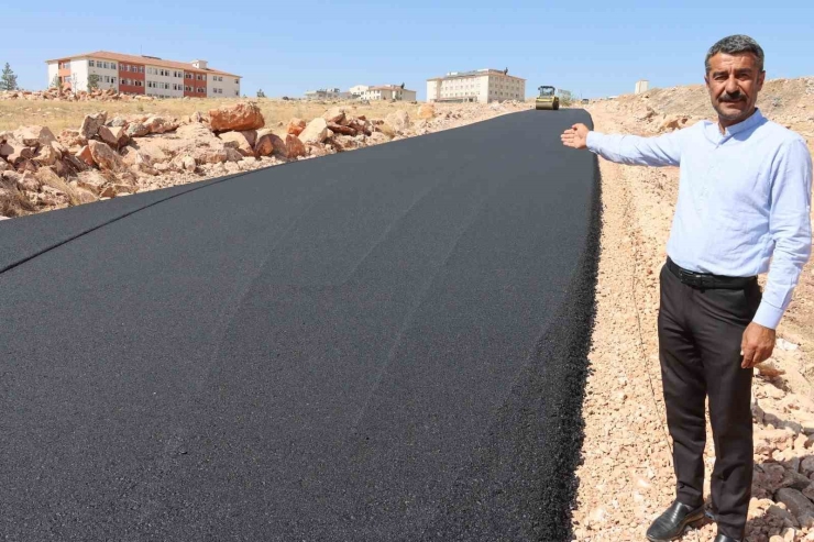 Halfeti Bozova Grup Yolunda Asfalt Serimine Başlandı