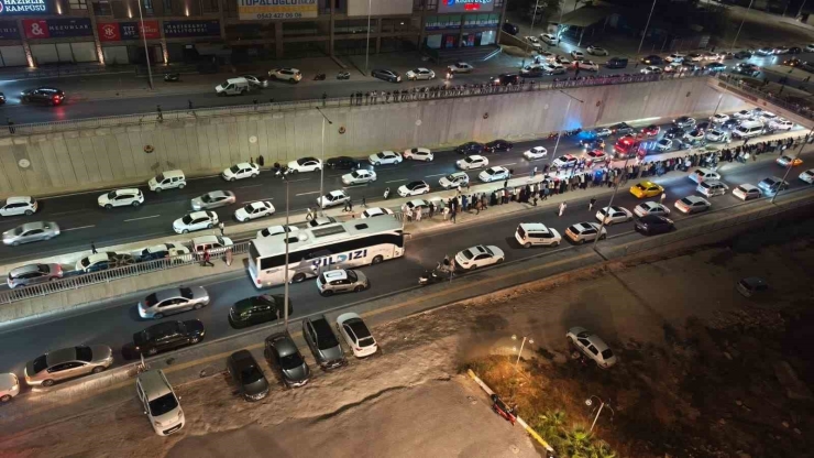 Şanlıurfa’da Zincirleme Kaza: 1’i Ağır 5 Yaralı