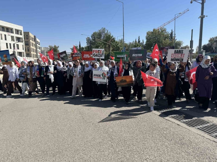Ak Parti Kadın Kolları’ndan Gazze’ye Destek Çağrısı