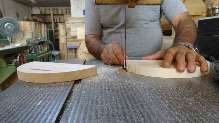 Malatya’da Üretilen Arı Kovanları Türkiye’nin Dört Bir Yanına Gönderiliyor