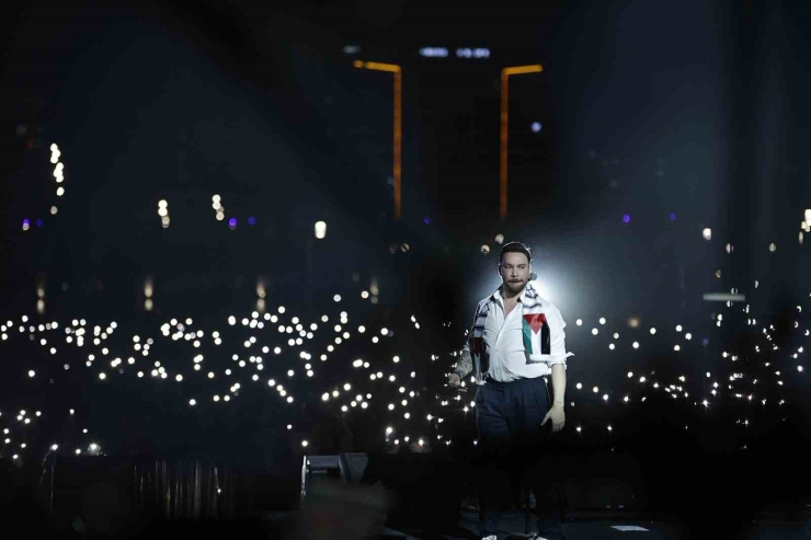 Sinan Akçıl’dan Filistin’e Destek