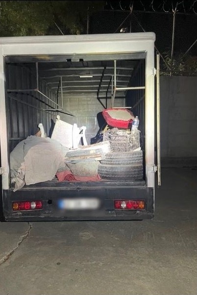 Aracın Fan Ve Klima Düzeneğinin İçerisinde 11 Düzensiz Göçmen Çıktı