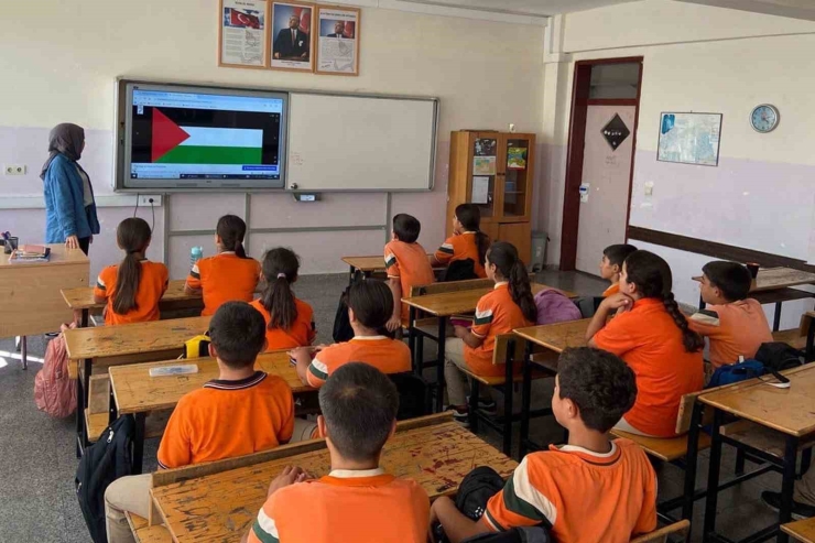 Arabanlı Öğrencilerden Gazze’ye Destek Etkinlikleri