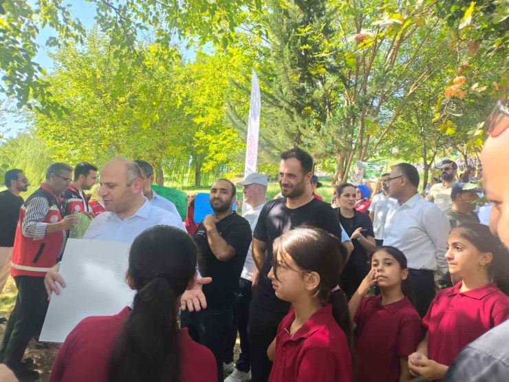 Diyarbakır’da ’yeşil Vatan, Temiz Hava’ Yürüyüşü