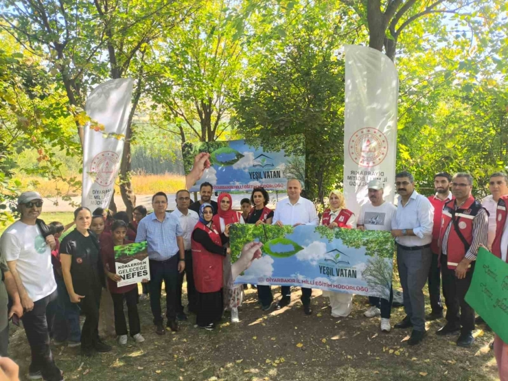 Diyarbakır’da ’yeşil Vatan, Temiz Hava’ Yürüyüşü