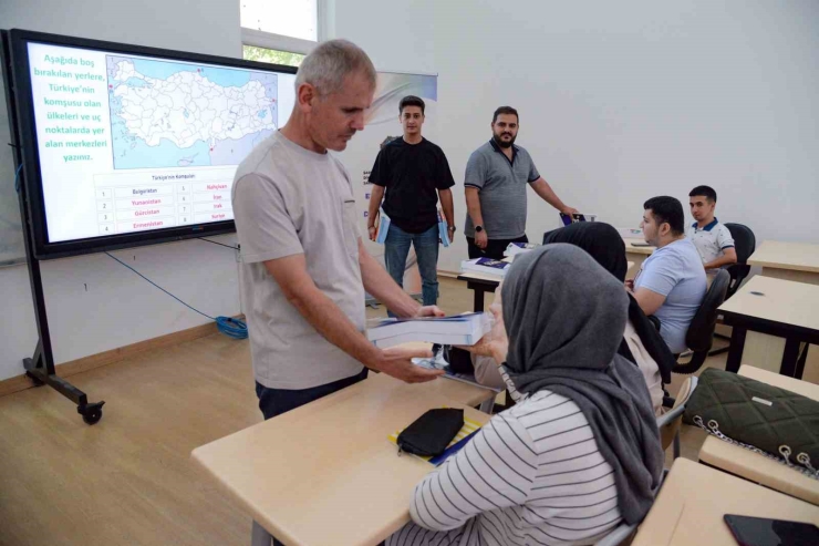 Ücretsiz E-kpss Kursunda Eğitimler Başladı