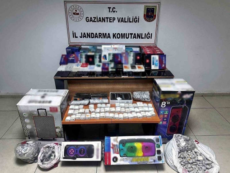 Gaziantep’te Uyuşturucu Ve Kaçakçılık Operasyonlarında 6 Şahıs Tutuklandı